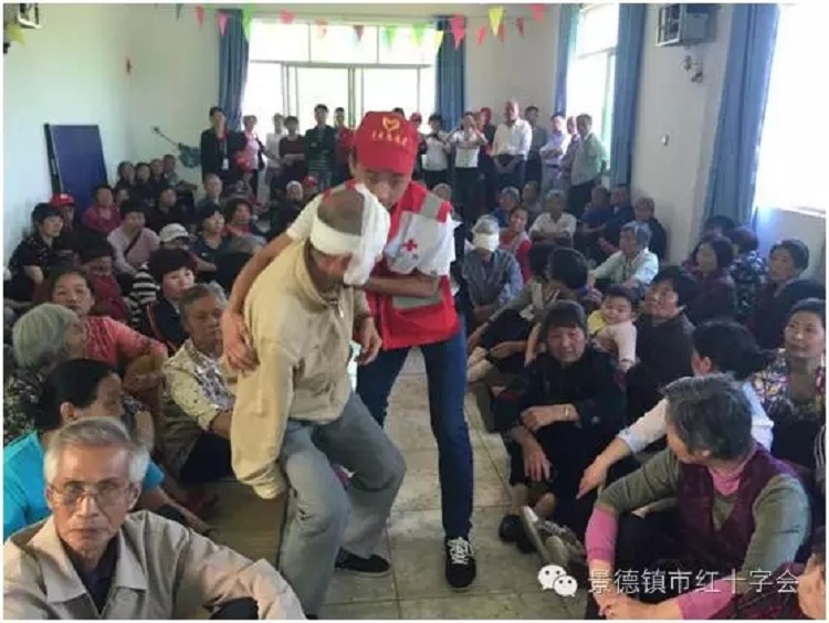 红十字在行动，“5·8”“5·12”系列活动内容丰富多彩
