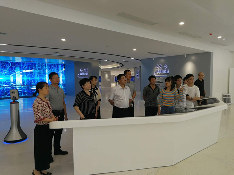 省红十字会调研组来景调研