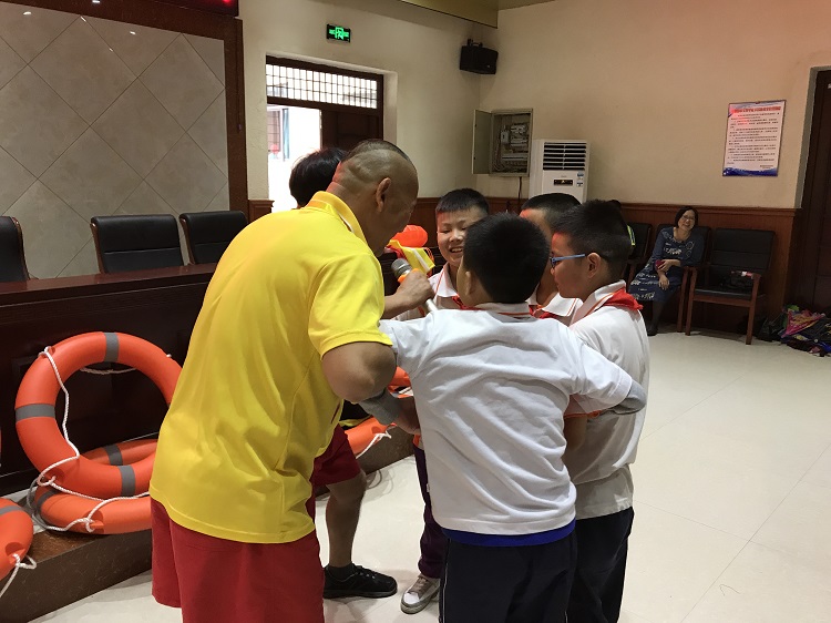 庆六一,预防溺水安全知识教育进校园