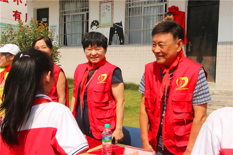 “感恩有你”2021年瓷善节致谢暨快乐瓷娃蔡玲玲陶艺班开班仪式举行