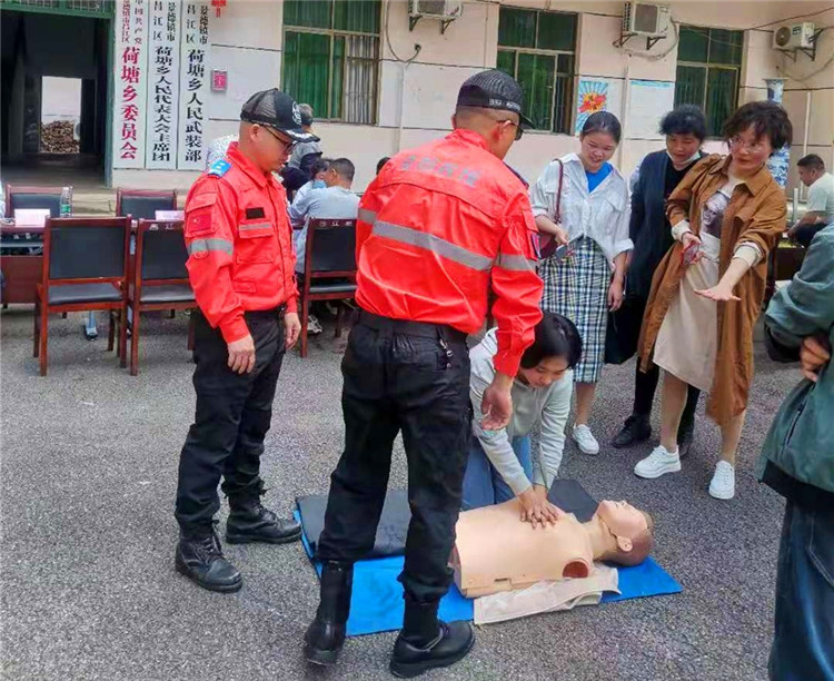 我为群众办实事——应急救护培训进农村
