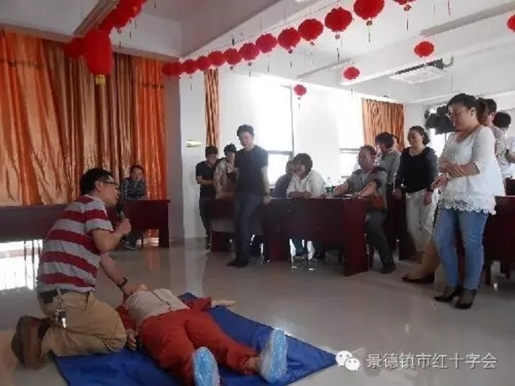 红十字在行动，“5·8”“5·12”系列活动内容丰富多彩