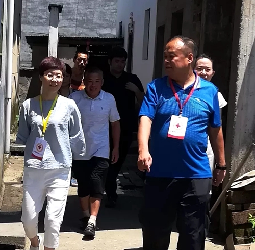 景德镇市红十字会举行救灾物资发放仪式