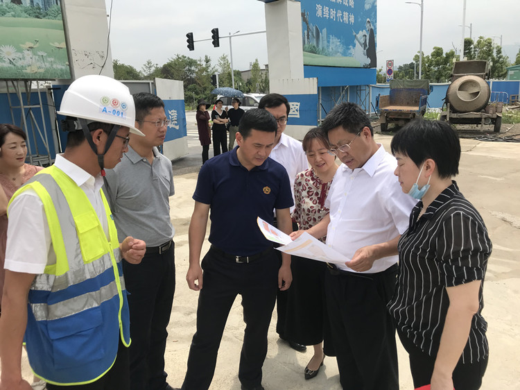 省红十字会调研组来景调研