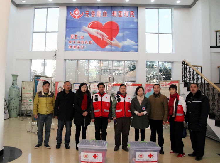 市红十字会开展走访红十字志愿者活动