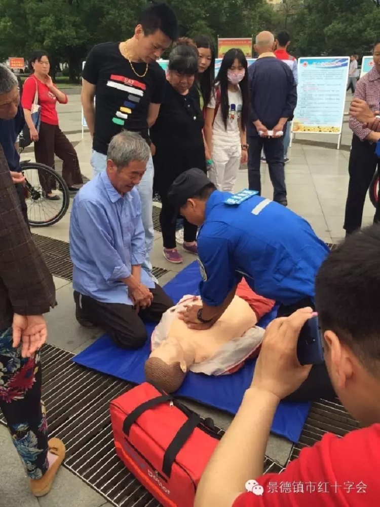 红十字在行动，“5·8”“5·12”系列活动内容丰富多彩