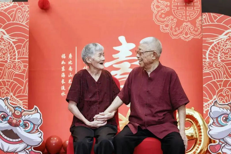 这张夫妻“合照”，让人感动