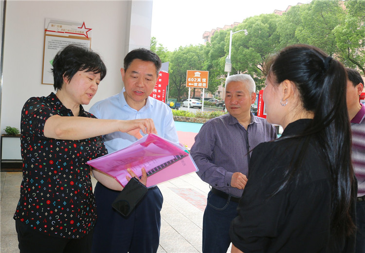 省红十字会调研组莅临景德镇调研