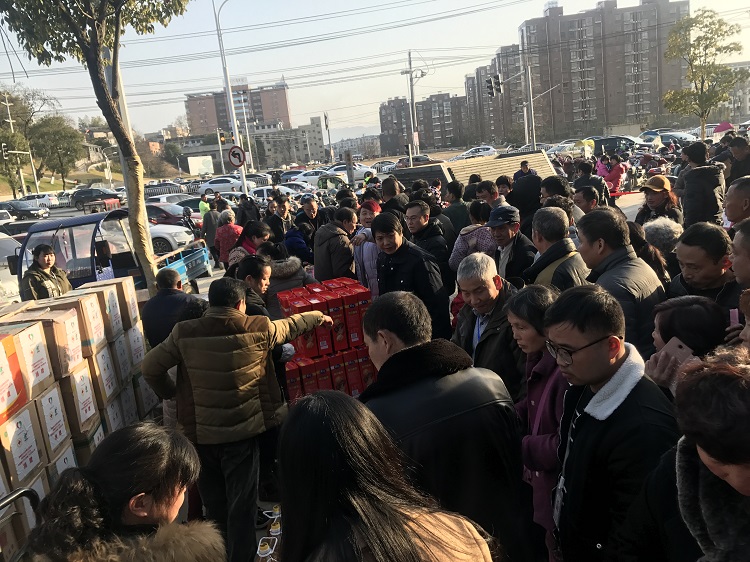 浓浓博爱情 春节暖人心——景德镇市红十字会开展博爱送万家活动