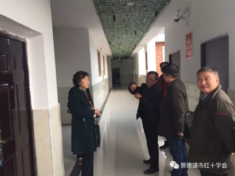 中国红十字基金会巡察组一行来景德镇市开展“六个核桃.读书慧”接受捐赠书库情况实地回访