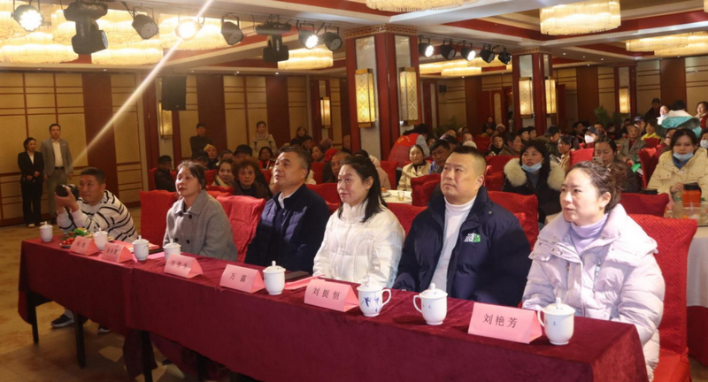 珠山区红十字会携手江南之星万客缘开展“博爱送万家”活动