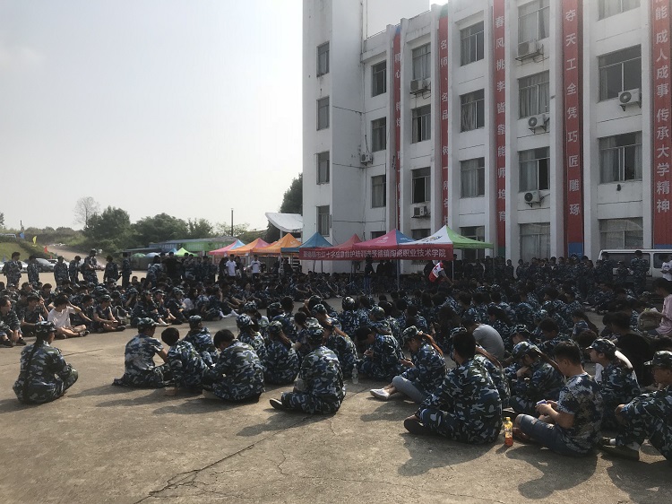 交通安全“救”在身边——景德镇市红十字会开展急救宣传月系列活动