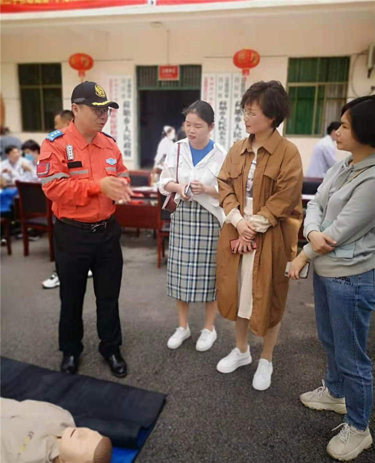 我为群众办实事——应急救护培训进农村