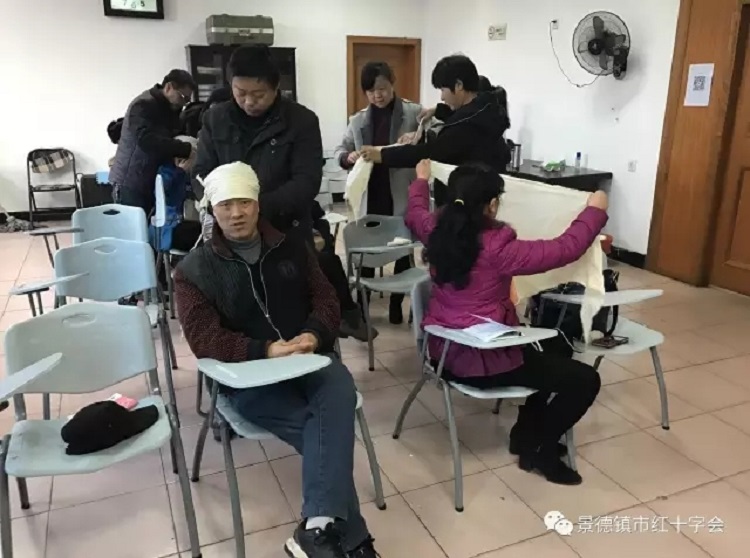 珠山区街镇（社区）红十字救护员培训开班啦！